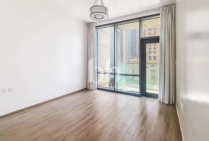 غير مفروش | إطلالة على القناة | تصميم رائع