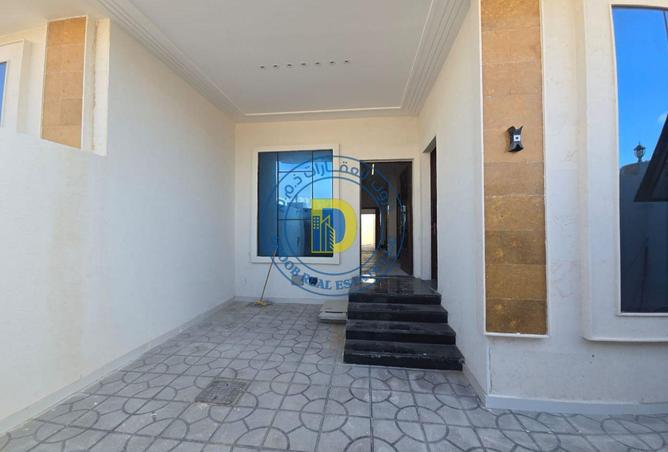 73111497 - Property Image 2