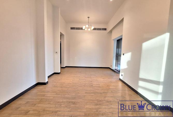 16070801 - Property Image 2