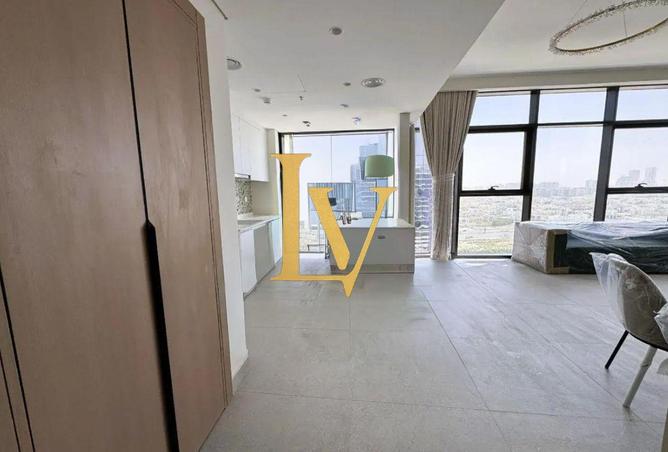 81109074 - Property Image 2