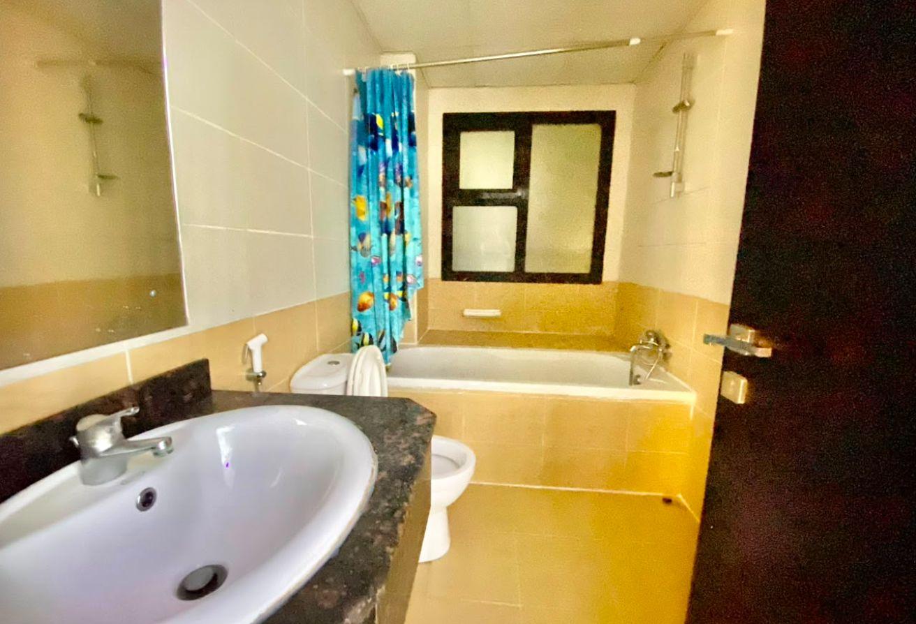 1BR Apartment | Silicon Gates 1 | Balcony & City V photo 14