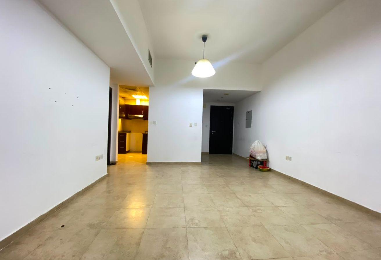 1BR Apartment | Silicon Gates 1 | Balcony & City V photo 16