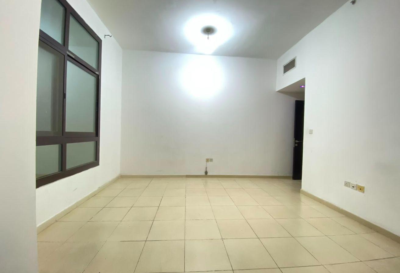1BR Apartment | Silicon Gates 1 | Balcony & City V photo 6