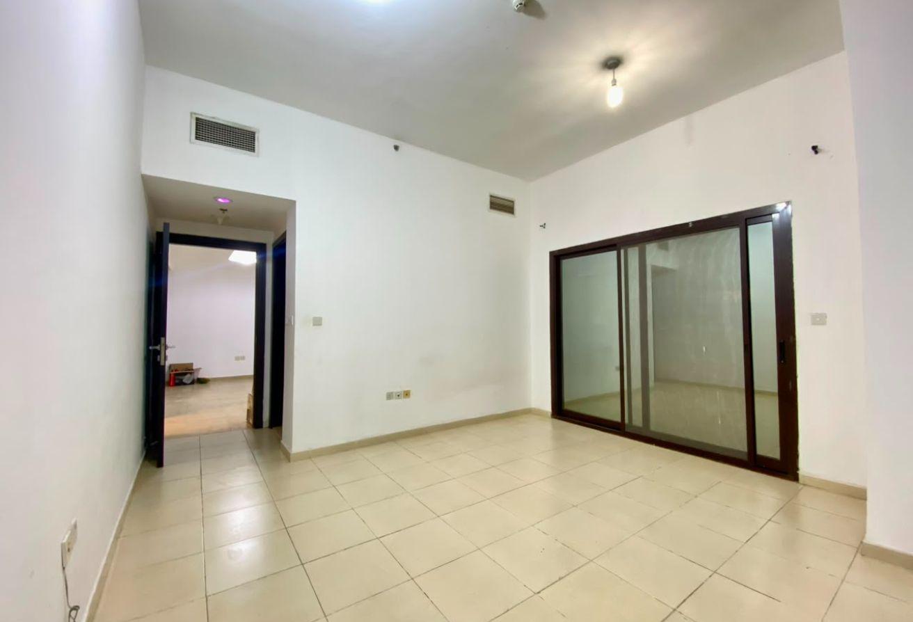1BR Apartment | Silicon Gates 1 | Balcony & City V photo 7