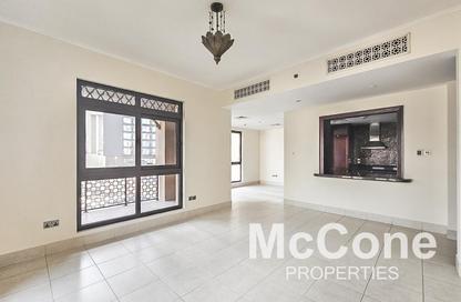 Apartment - 2 Bedrooms - 3 Bathrooms for rent in Yansoon 5 - Yansoon - Old Town - Downtown Dubai - Dubai