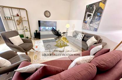 Apartment - 1 Bedroom - 2 Bathrooms for rent in Beach Tower 1 - Al Khan Lagoon - Al Khan - Sharjah