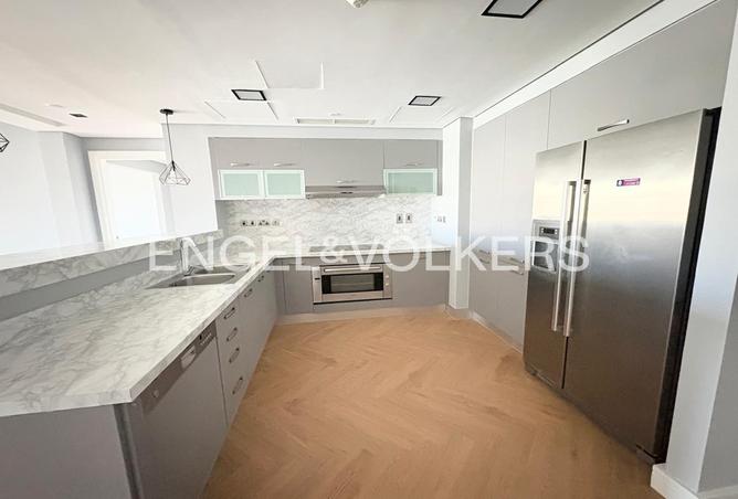 83646836 - Property Image 3