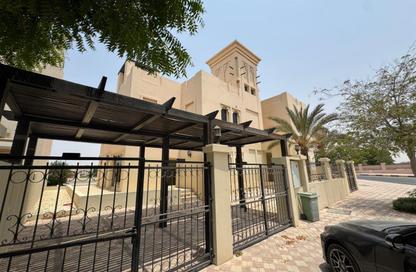 فيلا - 5 غرف نوم - 6 حمامات للايجار في فلل قرية الحمرا - قرية الحمرا - رأس الخيمة