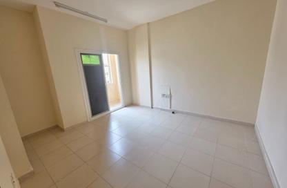 Apartment - 1 - 1 for rent in Fire Station Road - Muwaileh - Sharjah