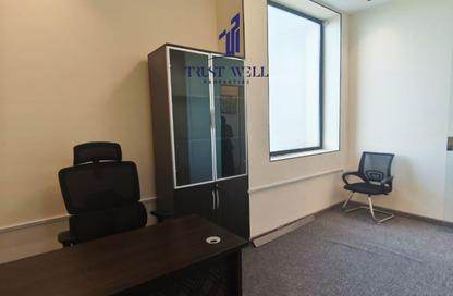 Office Space - 1 Bedroom - 4 Bathrooms for rent in Dar Al Salam Building - Corniche Road - Abu Dhabi
