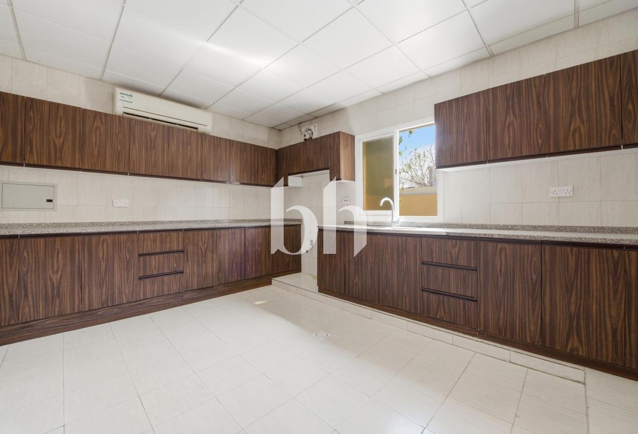 5 Bed Villa | Unfurnished | Read to move photo 17