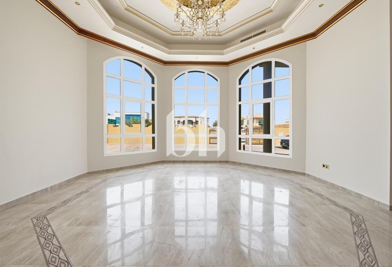 5 Bed Villa | Unfurnished | Read to move photo 4