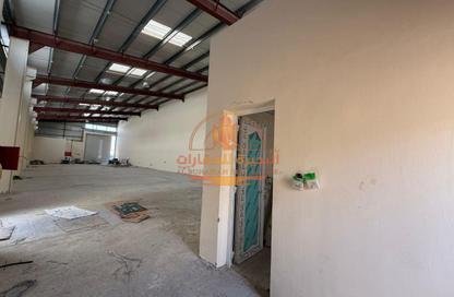 Warehouse - Studio - 1 Bathroom for rent in Al Sajaa S - Al Sajaa - Sharjah