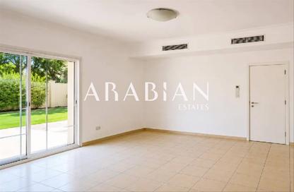 Villa - 3 - 3 for rent in Zulal 3 - Zulal - The Lakes - Dubai