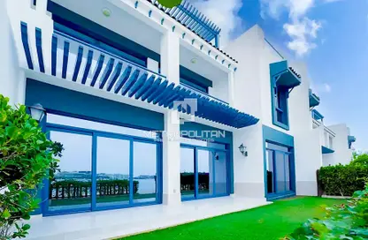 Villa - 5 Bedrooms - 6 Bathrooms for rent in Palma Residences - Palm Jumeirah - Dubai