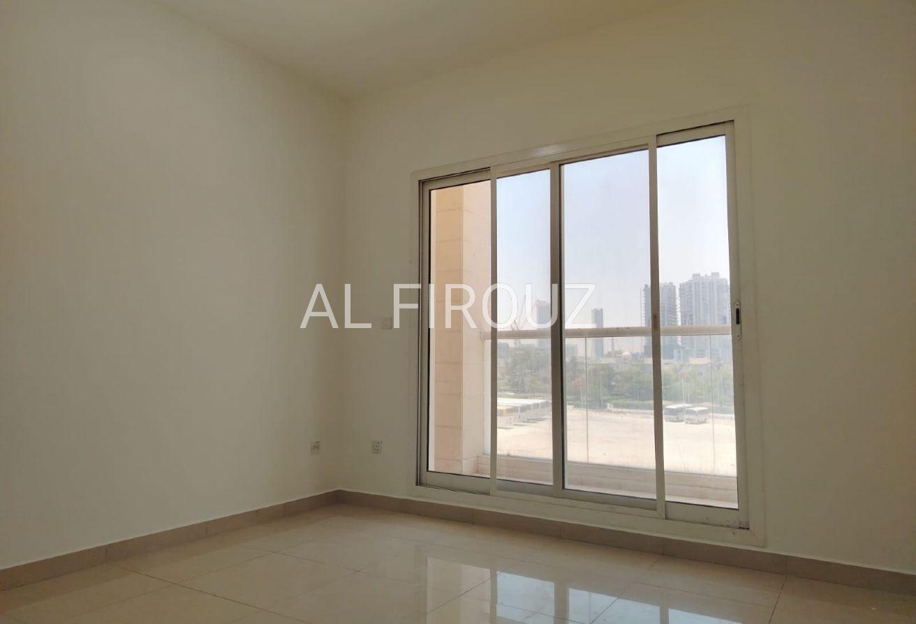 1BHK Apartment For Rent in Royal JVC Building photo 4