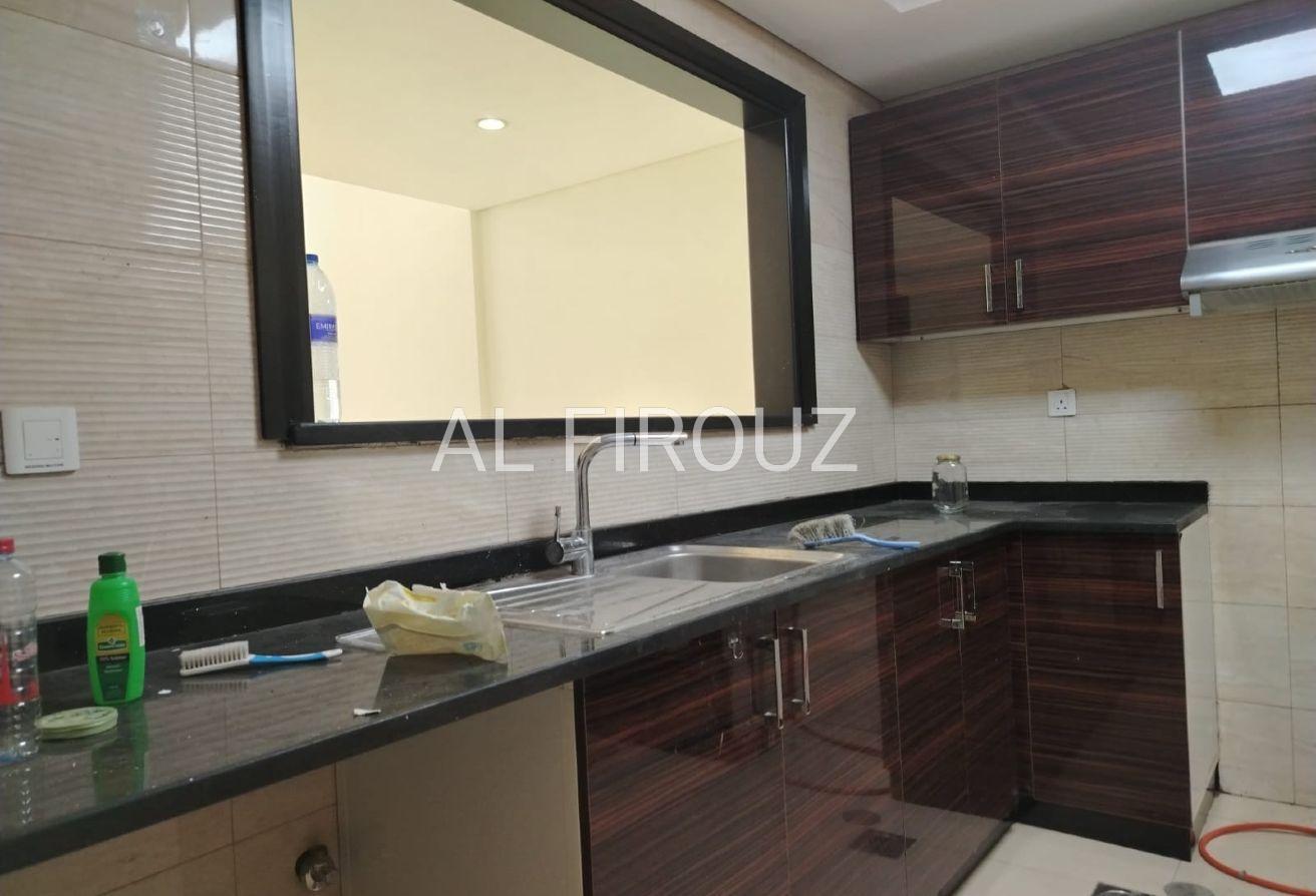 1BHK Apartment For Rent in Royal JVC Building photo 5
