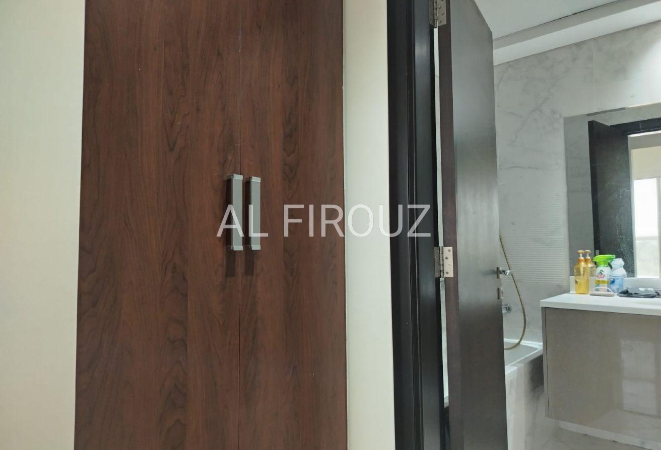 1BHK Apartment For Rent in Royal JVC Building photo 9