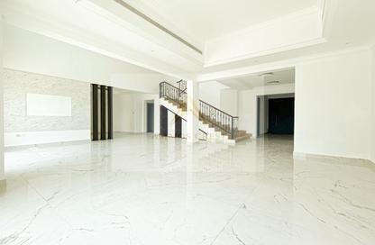 Villa - 4 - 6 for rent in European Clusters - Jumeirah Islands - Dubai