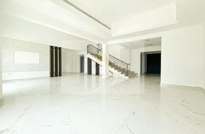 Villa - 4 Bedrooms - 6 Bathrooms for rent in European Clusters - Jumeirah Islands - Dubai