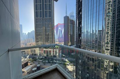 Apartment - 2 Bedrooms - 3 Bathrooms for rent in Burj Al Nujoom - Downtown Dubai - Dubai