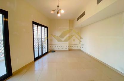 Apartment - 2 Bedrooms - 3 Bathrooms for rent in Al Raffa - Bur Dubai - Dubai
