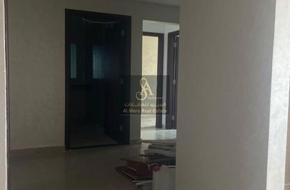 شقة - 2 غرف نوم - 4 حمامات للايجار في مساكن كورنيش عجمان - طريق كورنيش عجمان - عجمان