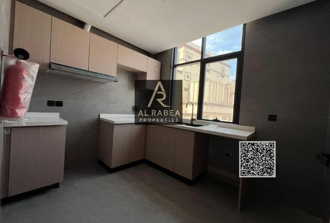 76992694 - Property Image 2