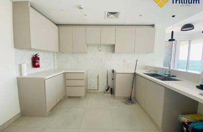 Apartment - 2 Bedrooms - 3 Bathrooms for rent in 1 Residences - 2 - 1 Residences - Al Kifaf - Bur Dubai - Dubai