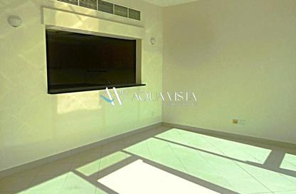 Apartment - 1 Bedroom - 2 Bathrooms for rent in Hub Canal 1 - Hub Golf View Apartments - Dubai Sports City - Dubai