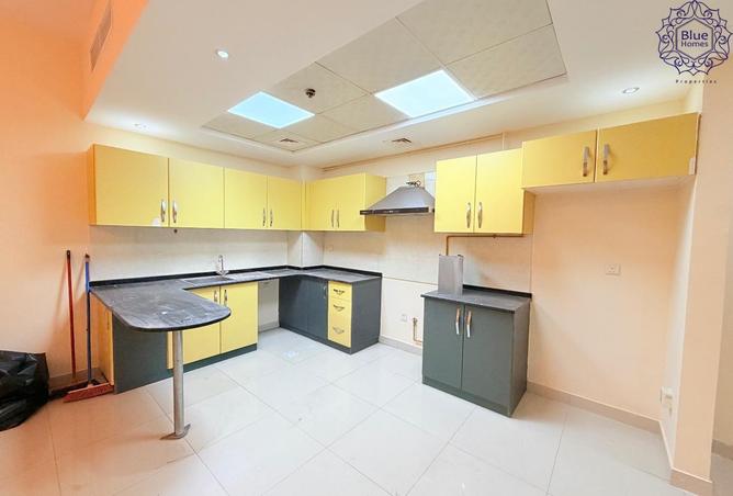 77371339 - Property Image 3