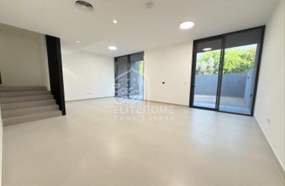 Townhouse - 4 - 5 for rent in Saro - Masaar - Tilal City - Sharjah