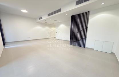 Townhouse - 4 - 5 for rent in Saro - Masaar - Tilal City - Sharjah