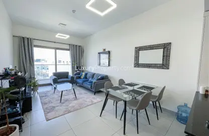 شقة - غرفة نوم - 2 حمامات للايجار في ذا وينجز بلوك ج - ارجان - دبي شقة - غرفة نوم - 2 حمامات للايجار في ذا وينجز بلوك ج - ارجان - دبي