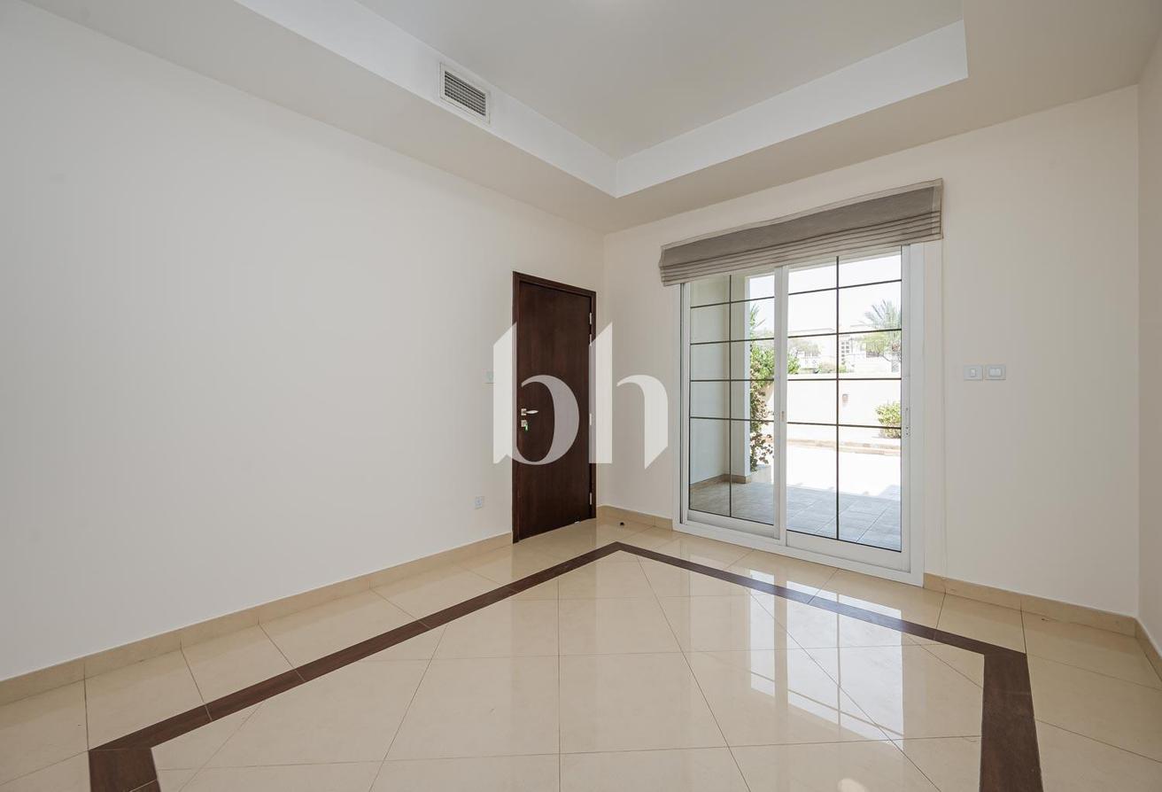 Vacant | Big Plot | Renovated Kitchen | Immaculate photo 17
