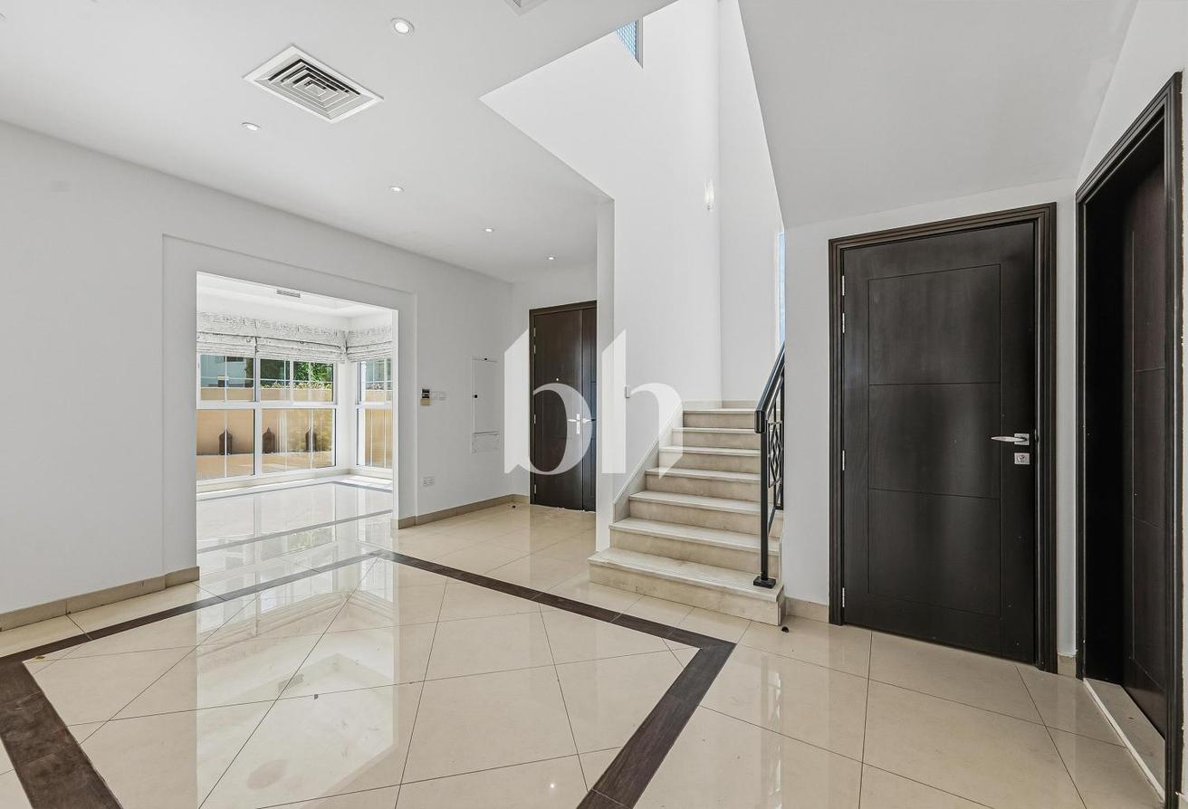 Vacant | Big Plot | Renovated Kitchen | Immaculate photo 6