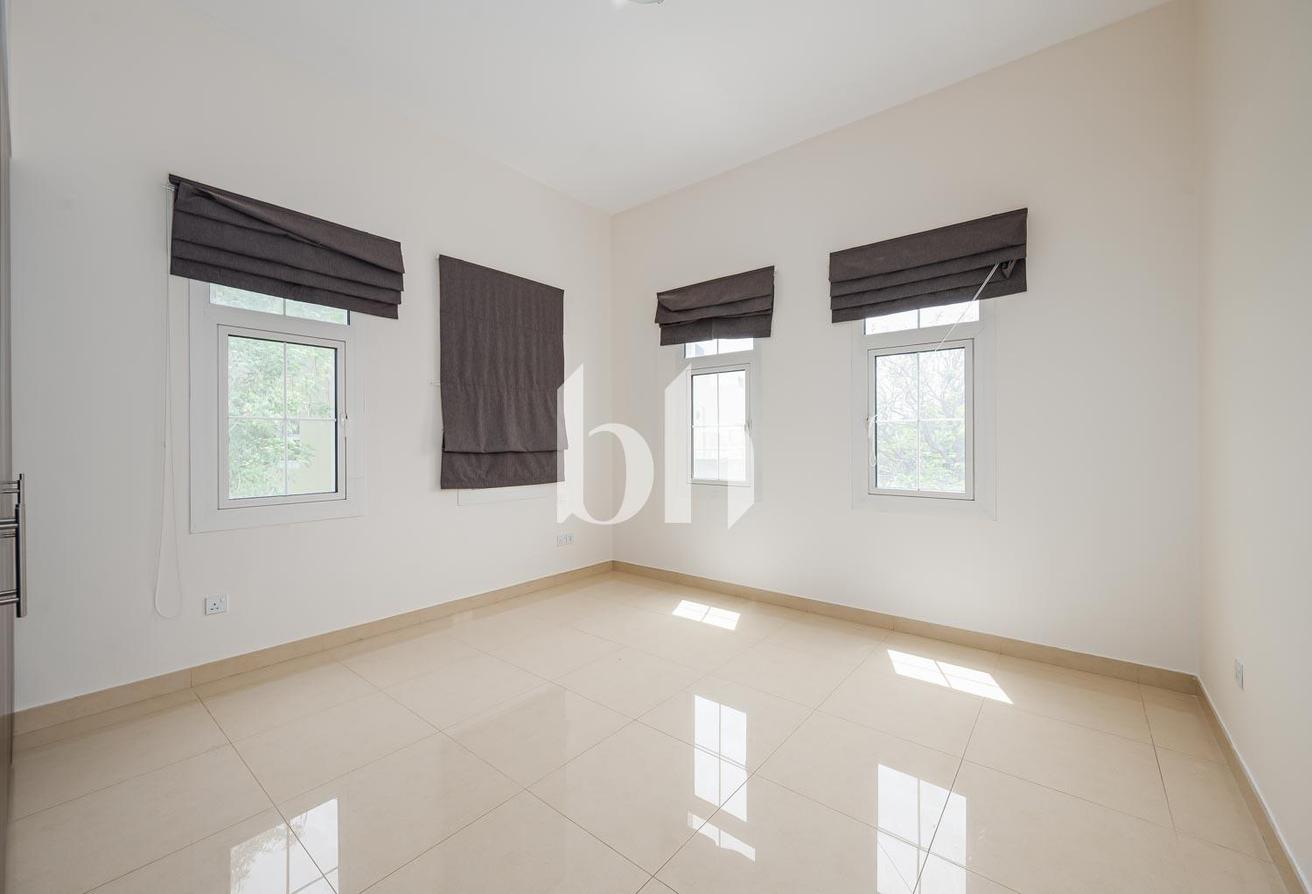 Vacant | Big Plot | Renovated Kitchen | Immaculate photo 15