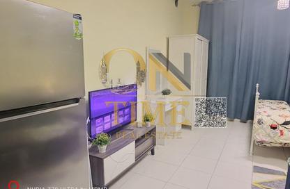 Apartment - Studio - 1 for rent in Corniche Tower - Ajman Corniche Road - Ajman Apartment - Studio - 1 for rent in Corniche Tower - Ajman Corniche Road - Ajman