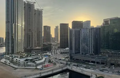 Apartment - 2 Bedrooms - 3 Bathrooms for sale in Bay's Edge - Business Bay - Dubai