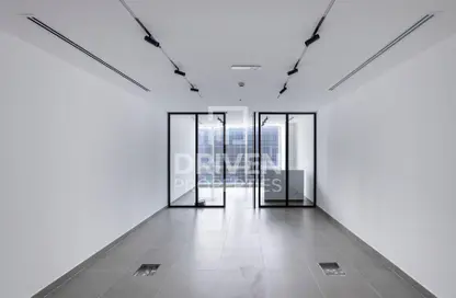Office Space - Studio for rent in Tamani Art Tower - Business Bay - Dubai