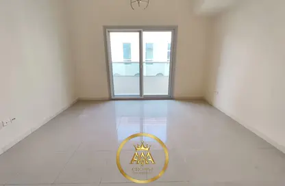 شقة - غرفة نوم - 1 حمام للايجار في شارع التعاون الجديد - التعاون - الشارقة