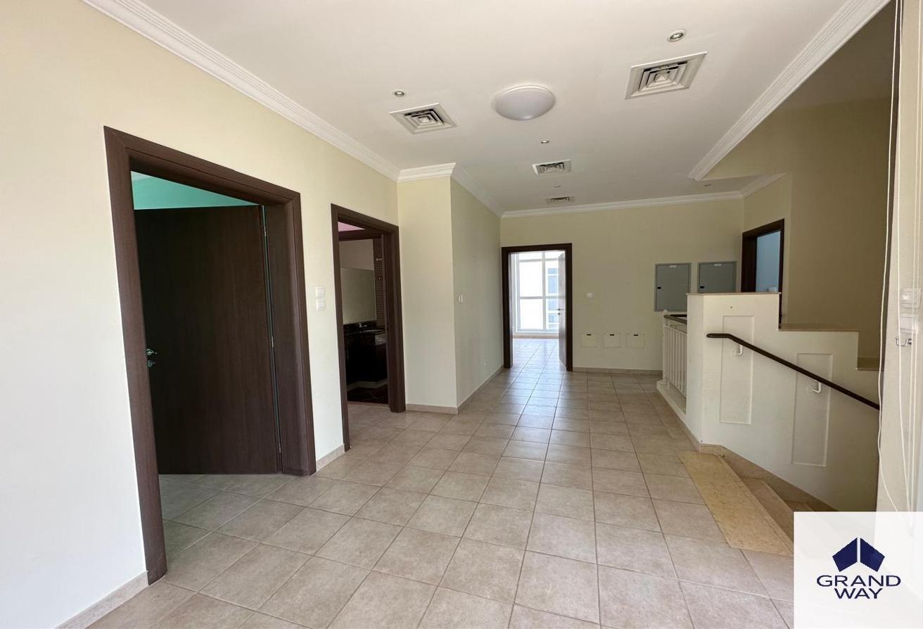 Single Row l Stand Alone villa | Private Garden photo 11