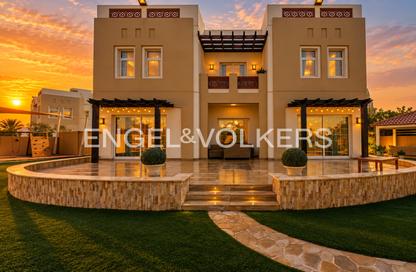 Villa - 5 - 7 for rent in Naseem - Mudon - Dubai