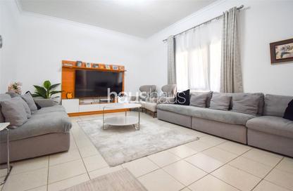 Villa - 4 - 4 for sale in Meadows 9 - Meadows - Dubai Villa - 4 - 4 for sale in Meadows 9 - Meadows - Dubai