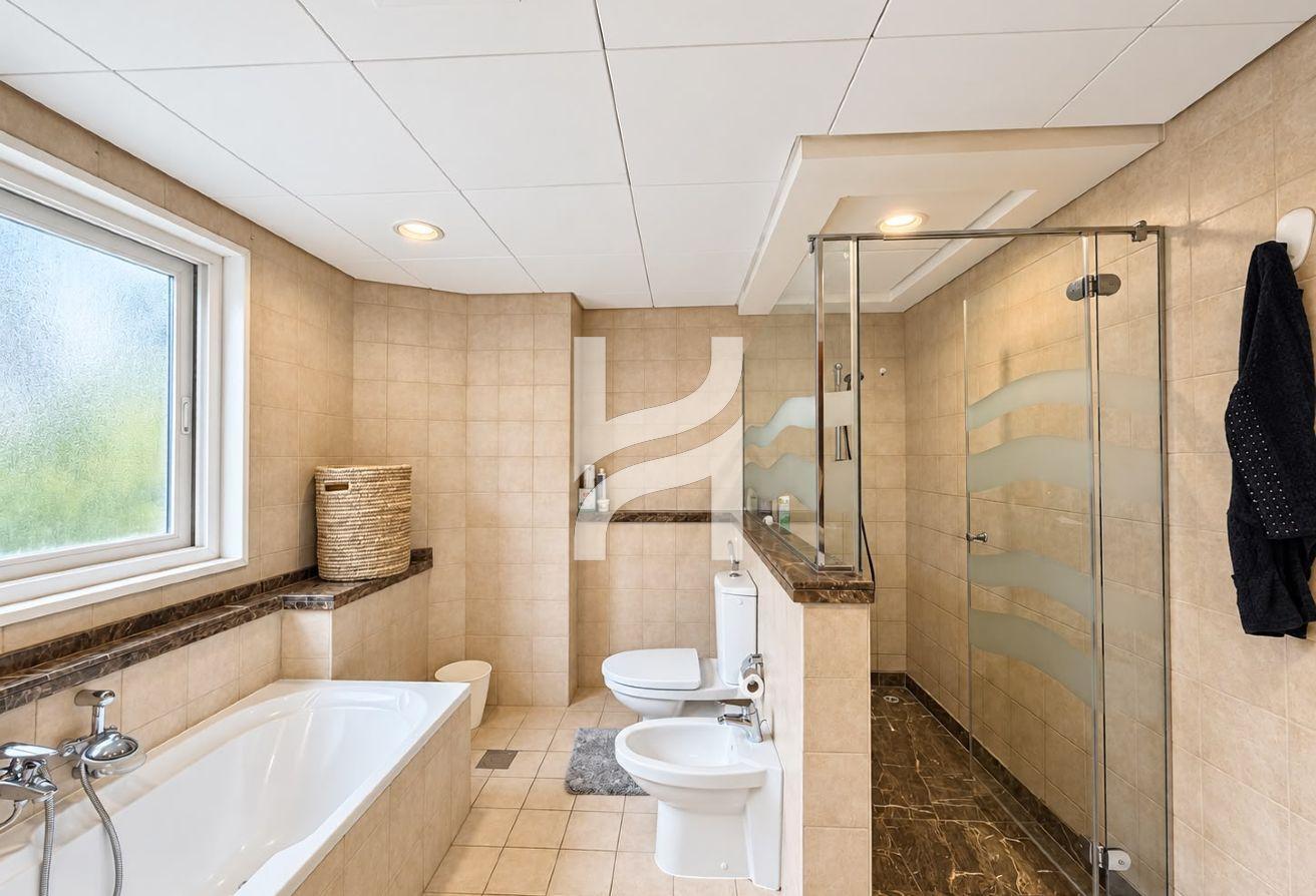 Big Plot | On The Main Park | 5 Bed Ensuite Rooms photo 20
