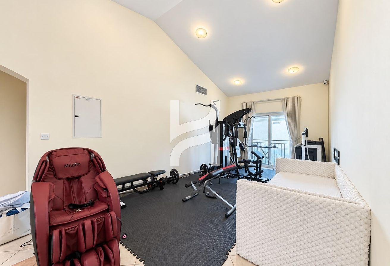 Big Plot | On The Main Park | 5 Bed Ensuite Rooms photo 15