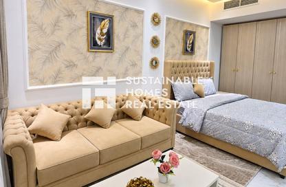 Apartment - Studio - 1 for rent in Oasis 1 - Oasis Residences - Masdar City - Abu Dhabi
