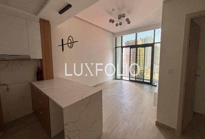 56946176 - صورة العقار 2