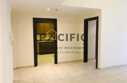 Apartment - 2 Bedrooms - 3 Bathrooms for rent in Al Warsan Building - Barsha Heights (Tecom) - Dubai