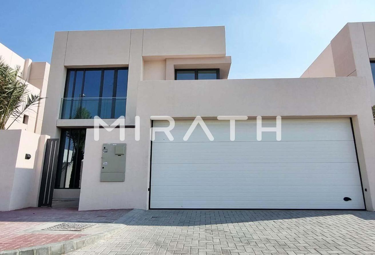 Modern Independent Villa | Private pool photo 16